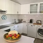 Villa Zen - Beautiful Private Pool-heating Option, Hot Tub, Beautiful Garden