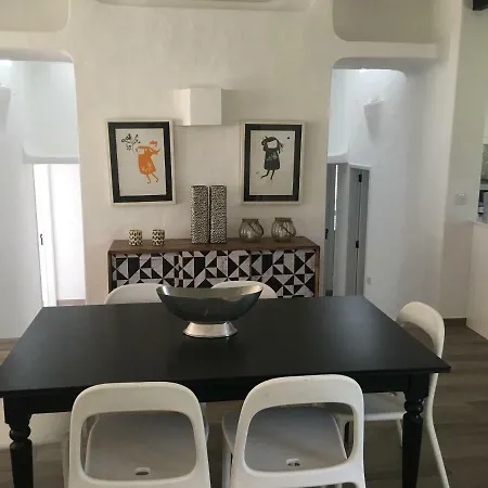 别墅 Zen - Beautiful Private Pool-heating Option, Hot Tub, Beautiful Garden