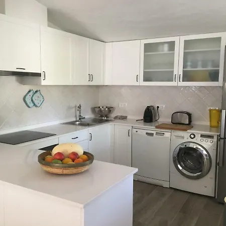 Villa Zen - Beautiful Private Pool-heating Option, Hot Tub, Beautiful Garden