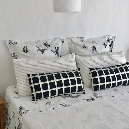 Zen - Beautiful Private Pool-heating Option, Hot Tub, Beautiful Garden Villa *