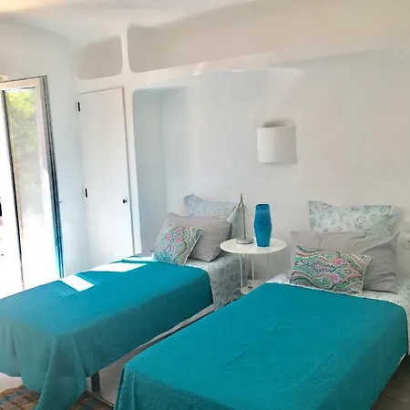 Zen - Beautiful Private Pool-heating Option, Hot Tub, Beautiful Garden