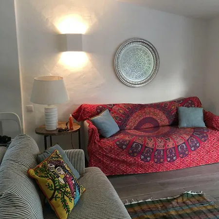 Вілла Zen - Beautiful Private Pool-heating Option, Hot Tub, Beautiful Garden