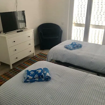 Zen - Beautiful Private Pool-heating Option, Hot Tub, Beautiful Garden