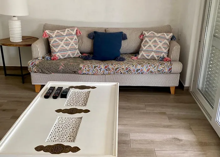 Вілла Zen - Beautiful Private Pool-heating Option, Hot Tub, Beautiful Garden