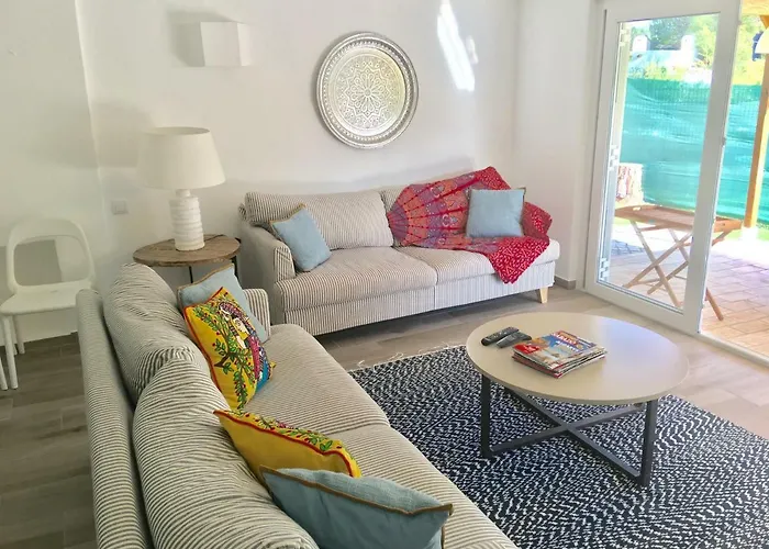 Вілла Zen - Beautiful Private Pool-heating Option, Hot Tub, Beautiful Garden Албуфейра