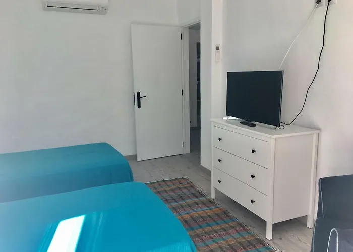 Zen - Beautiful Private Pool-heating Option, Hot Tub, Beautiful Garden *