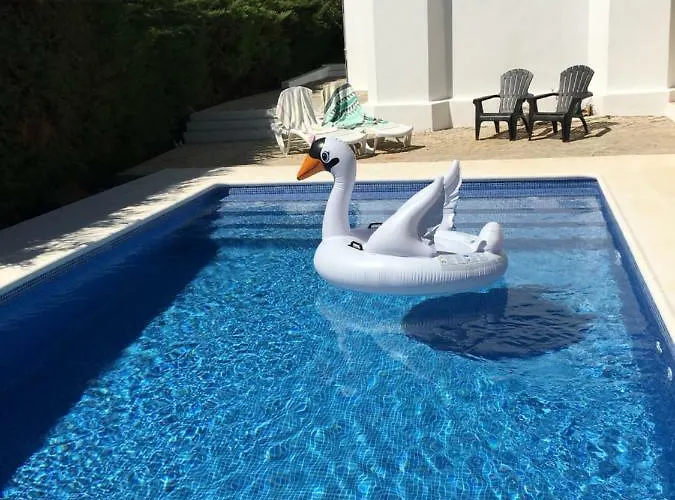 Вілла Zen - Beautiful Private Pool-heating Option, Hot Tub, Beautiful Garden Албуфейра