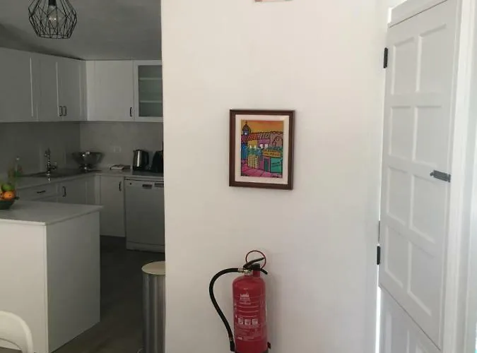 Вілла Zen - Beautiful Private Pool-heating Option, Hot Tub, Beautiful Garden